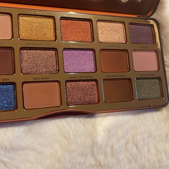 NWT Better Than Chocolate Cocoa-Infused Eye Shadow Palette by Too Faced - Picture 5 of 16